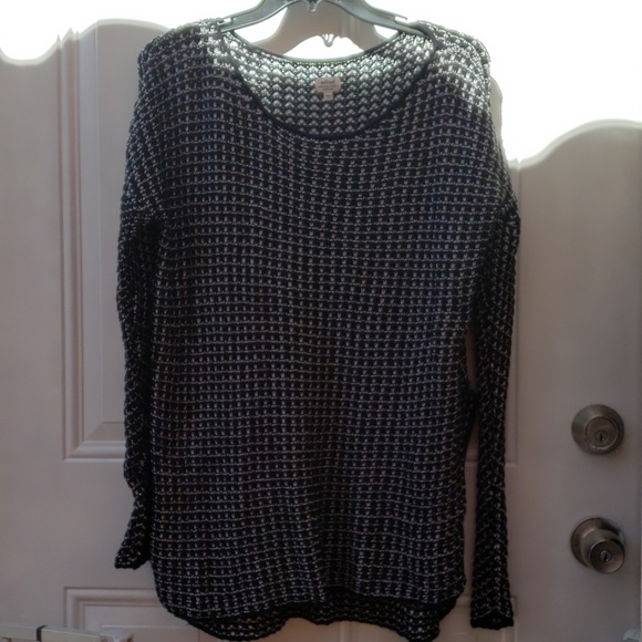 Wilfred Sweaters - Black and White Wilfred sweater sz M